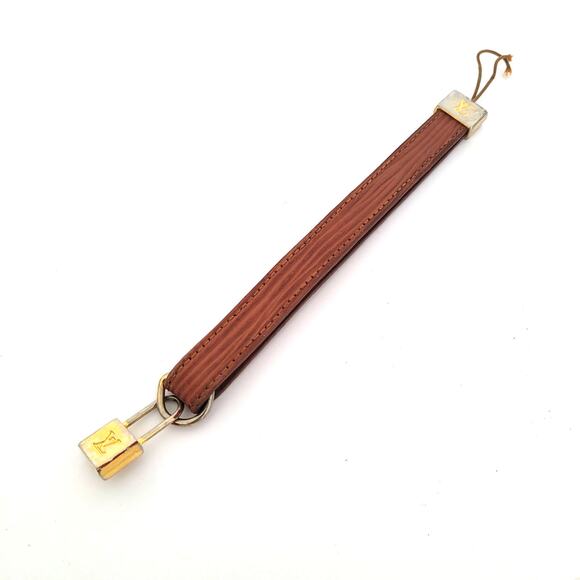 Louis Vuitton Cell Phone Charm Strap Lanyard Leather Brown Lock Logo Fair - Picture 1 of 8